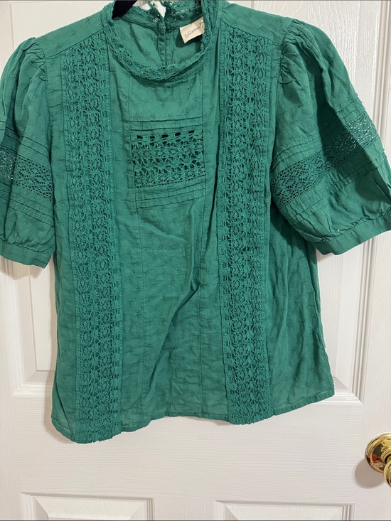 Universal Thread Tops - Universal Thread Green Lace Panel Puff Sleeve Blouse